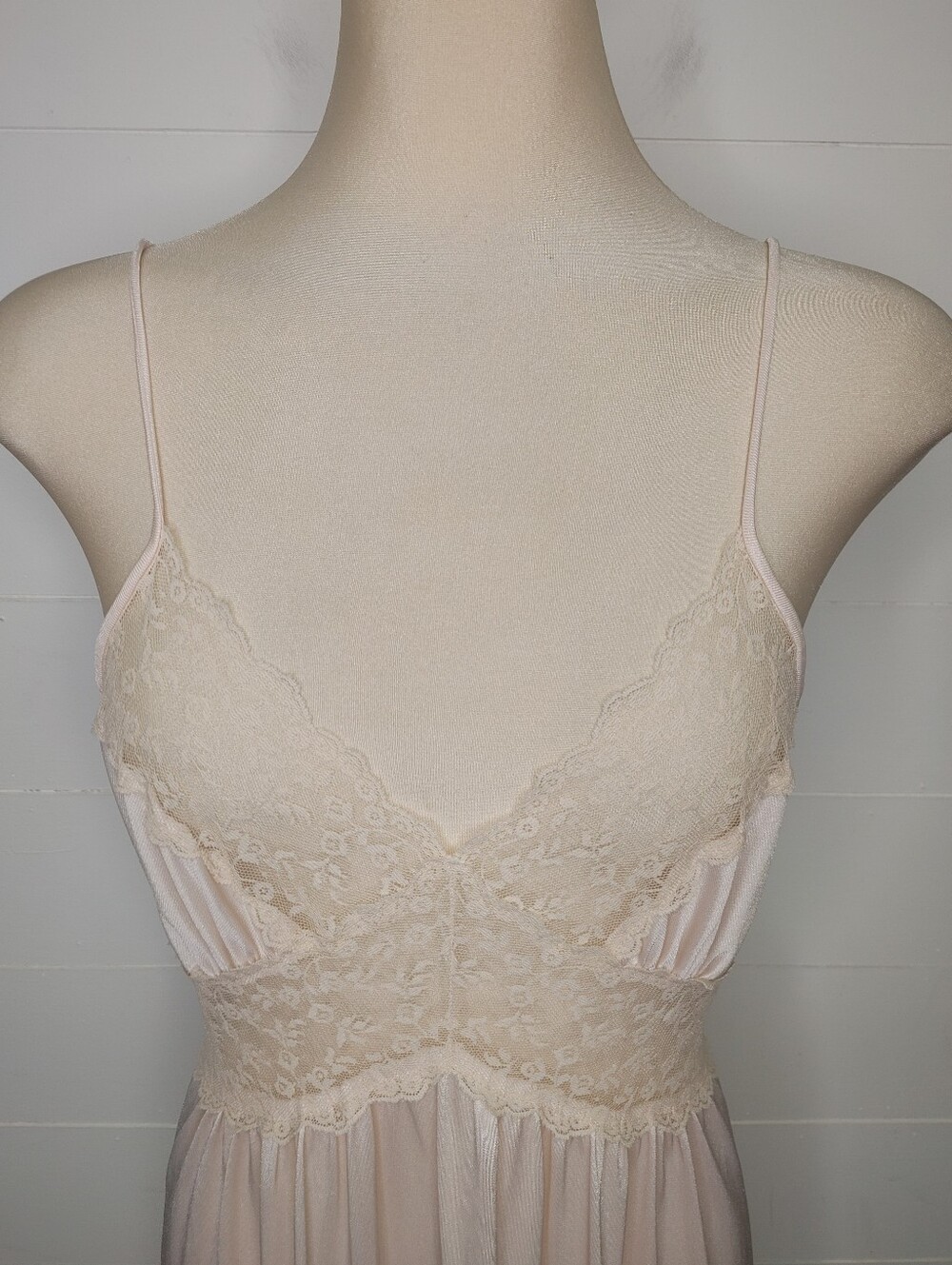 Vintage Light Pink Lace Slipdress Size M - Picture 3 of 9